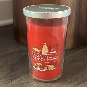 Yankee Candle Big Apple Christmas,1 wick, Candy Apple, Festive Spices, Sugarcane